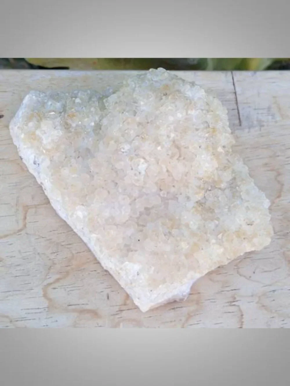 citrine crystal cluster 02 rock